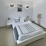 F2 Avec Jacuzzi, Petanque, A 3 Min Mer, Dans Grande Propriete Apartman Porticcio