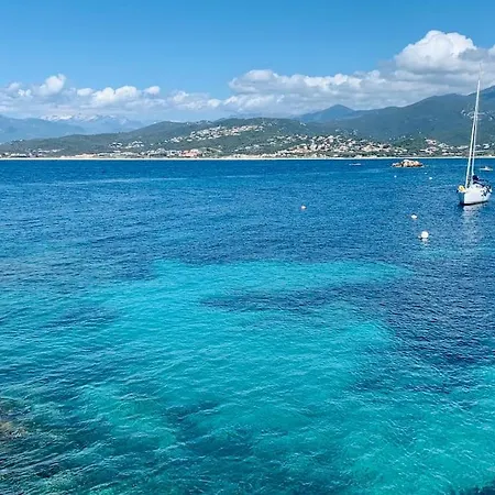 דירה F2 Avec Jacuzzi, Petanque, A 3 Min Mer, Dans Grande Propriete