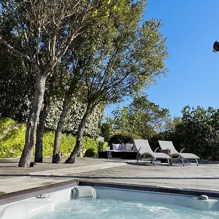 דירה F2 Avec Jacuzzi, Petanque, A 3 Min Mer, Dans Grande Propriete *