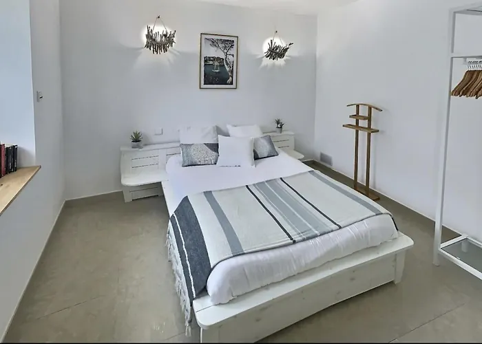 F2 Avec Jacuzzi, Pétanque, à 3 Min Mer, Dans Grande Propriété Appartement Porticcio (Corsica)