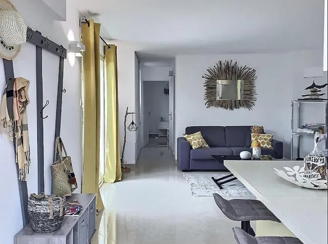 F2 Avec Jacuzzi, Pétanque, à 3 Min Mer, Dans Grande Propriété Porticcio (Corsica)